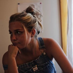 Meet your Posher, Chloe